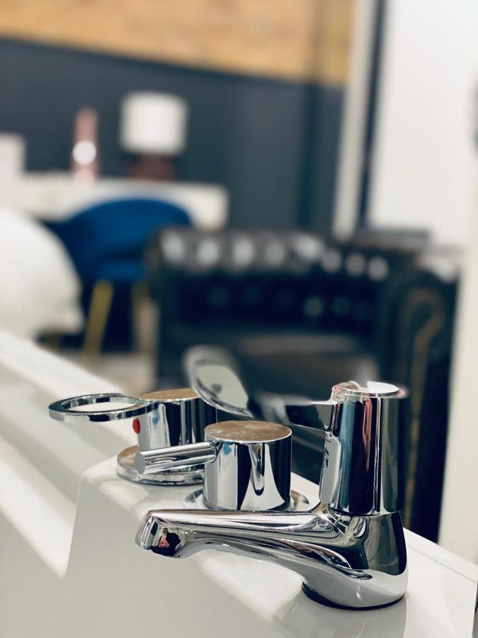 Duke And Duchess Apartments And Rooms - Private In Room Hot Tub Suites London Exteriör bild