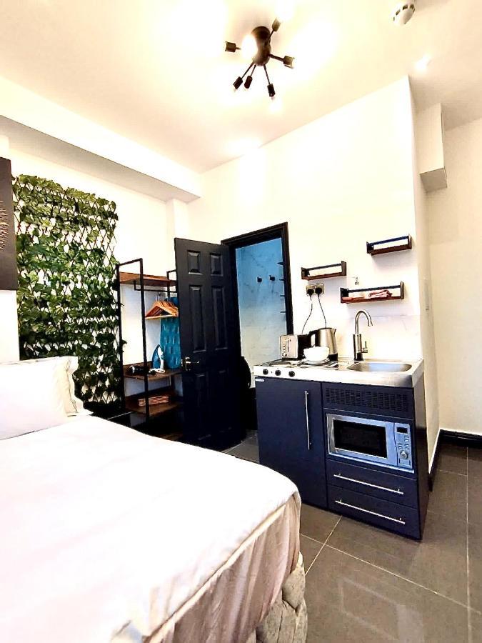 Duke And Duchess Apartments And Rooms - Private In Room Hot Tub Suites London Exteriör bild