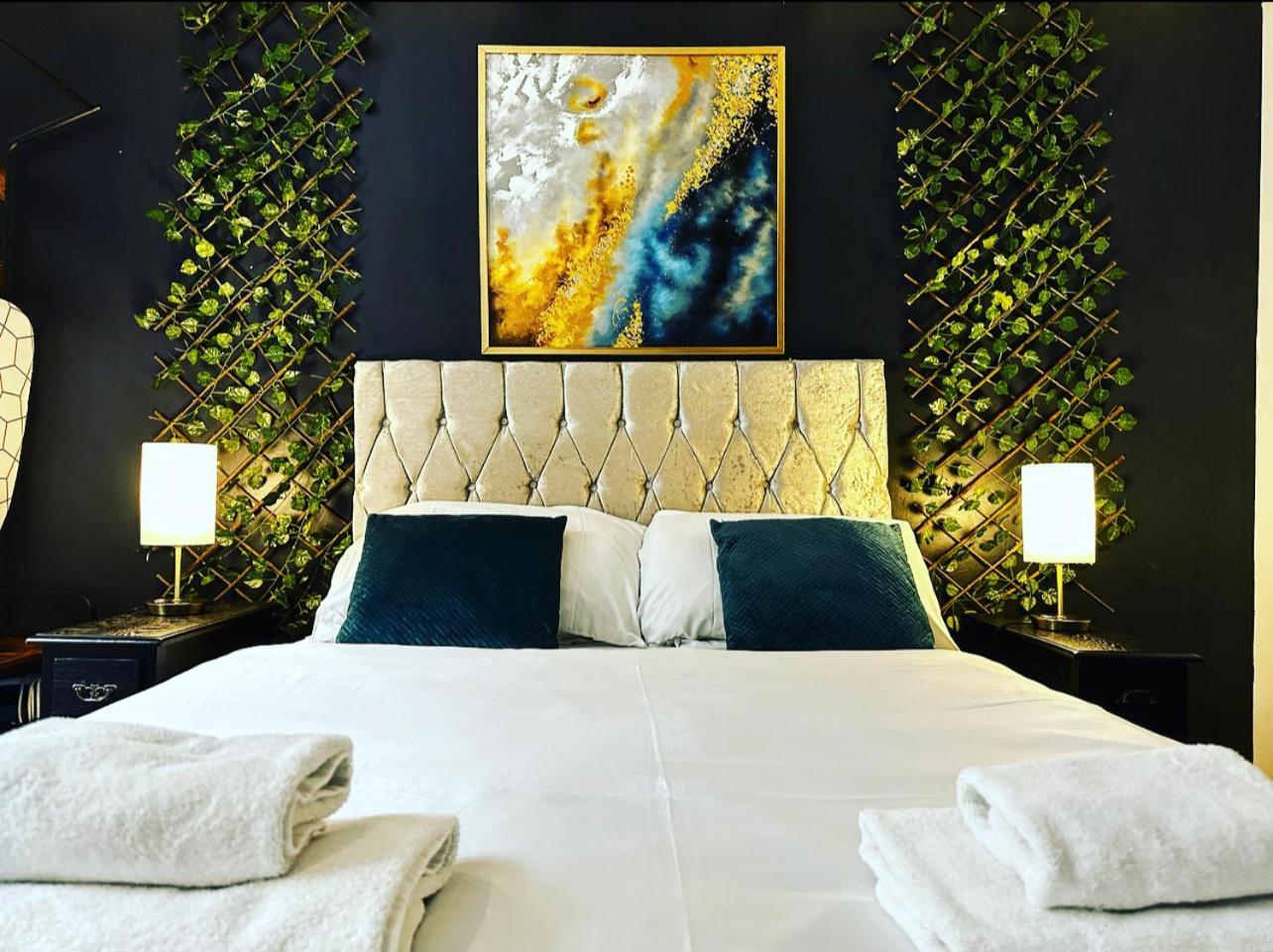 Duke And Duchess Apartments And Rooms - Private In Room Hot Tub Suites London Exteriör bild