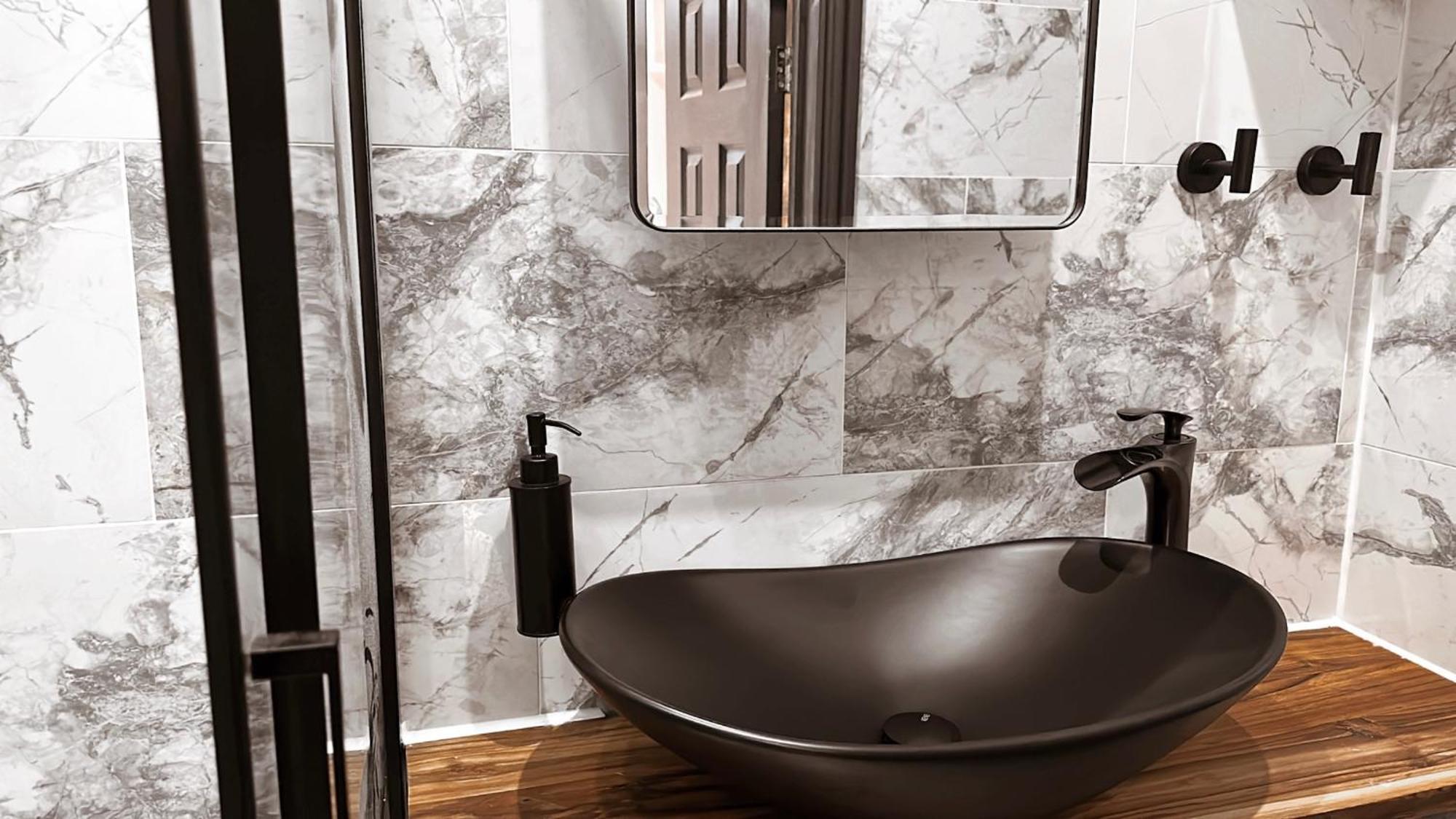 Duke And Duchess Apartments And Rooms - Private In Room Hot Tub Suites London Exteriör bild
